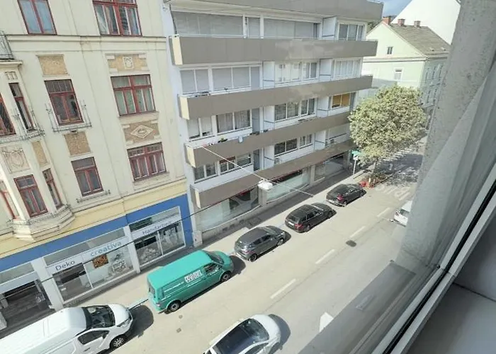 Beenie 1 فندق مبيت وإفطار